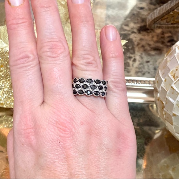 1 Carat Genuine Black Diamond 3 Row Anniversary Band Ring ~ Cocktail Dinner Ring - Picture 15 of 16